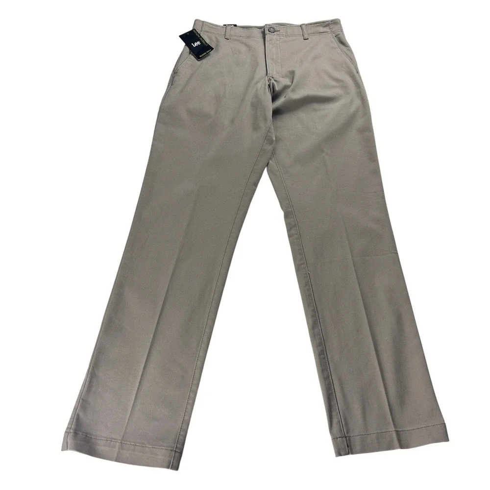 Lee Extreme Motion Relaxed Taper Khaki Pants Mens 32x34 Tan 104276532 NWT